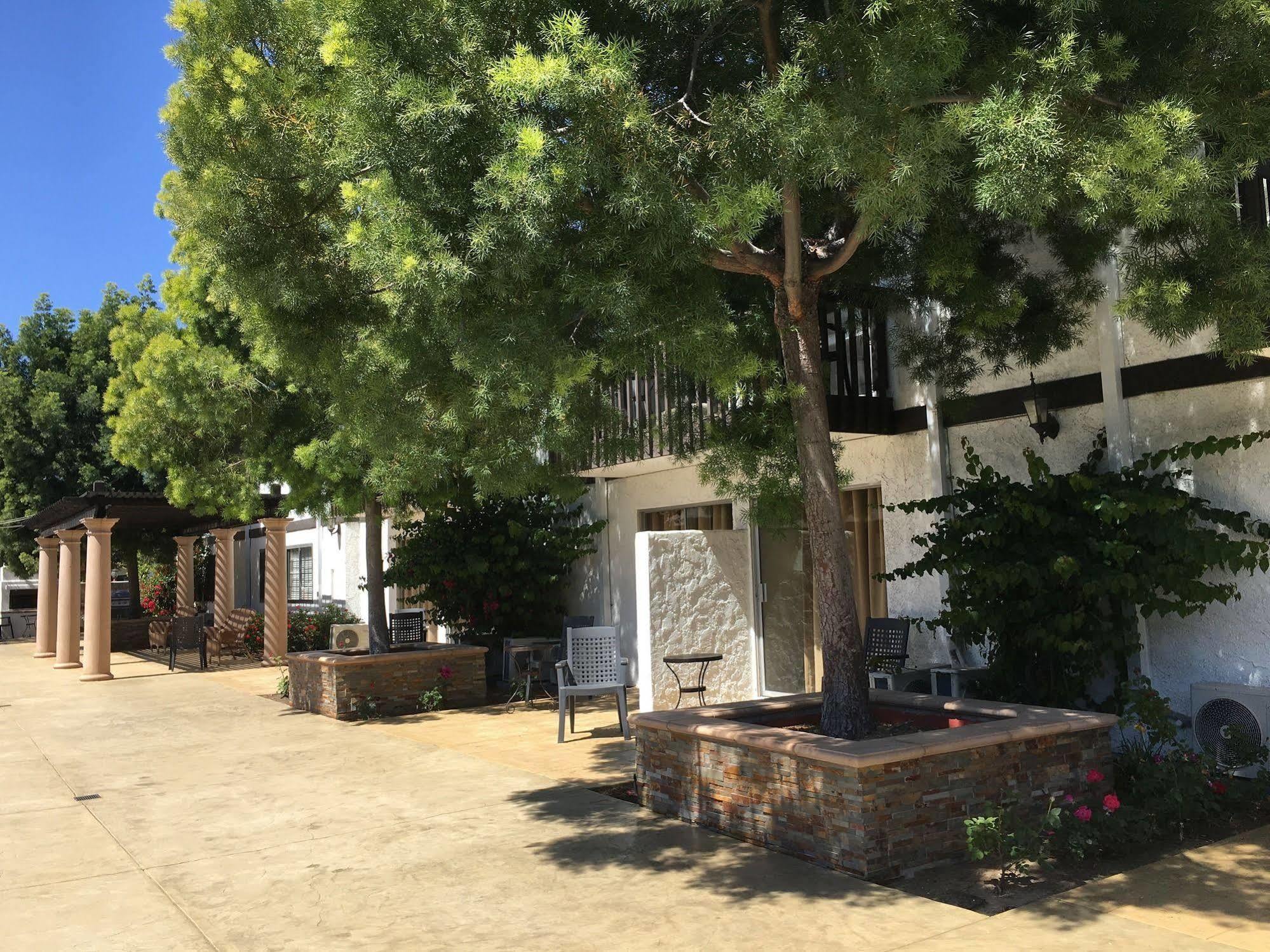 The Lemon Tree Hotel Anaheim Exterior foto