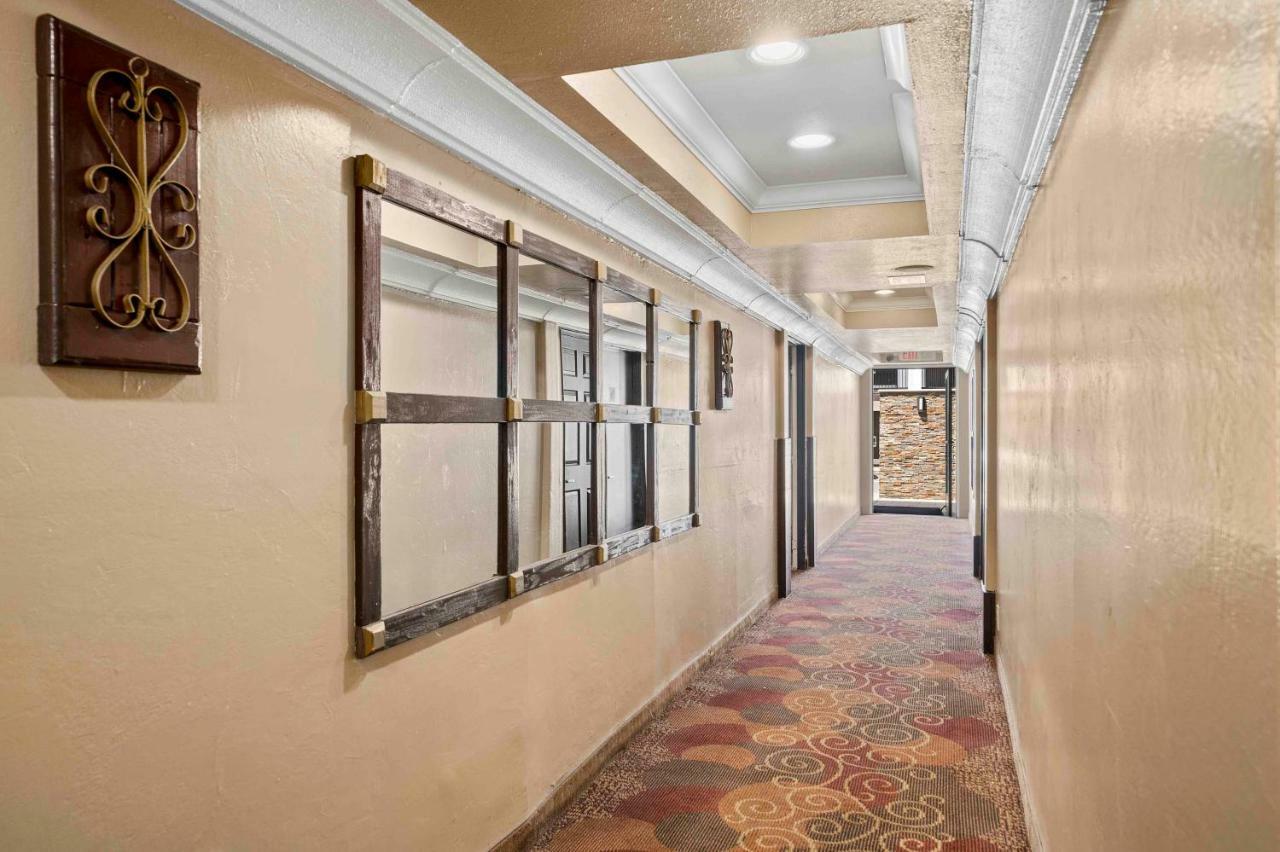 The Lemon Tree Hotel Anaheim Exterior foto