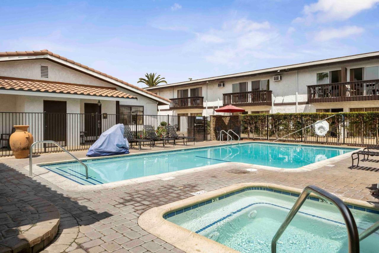 The Lemon Tree Hotel Anaheim Exterior foto