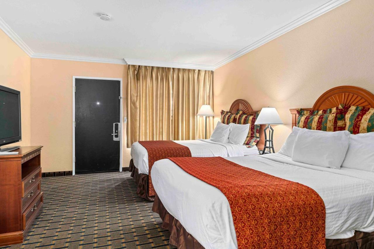 The Lemon Tree Hotel Anaheim Exterior foto
